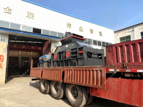1208型直連式半自動對輥91免费黄色下载發貨 